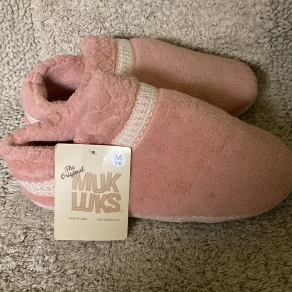 Brand New with tags MUK LUkS slippers - Picture 3 of 3